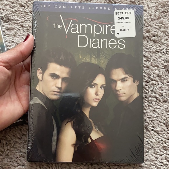 ♥️SOLD♥️NWT The Vampire Diaries season 1 and 2 📀 - Picture 4 of 8